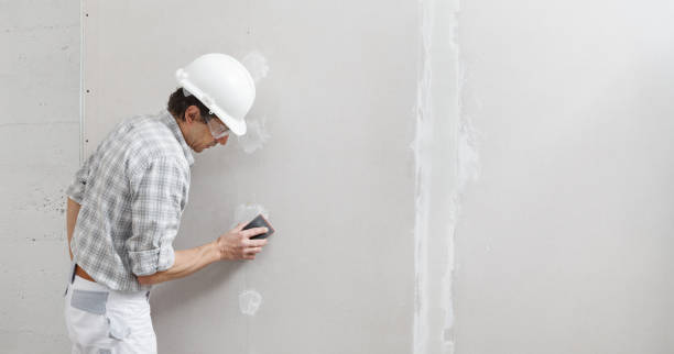 Best Emergency Mold Remediation  in Maricopa, CA